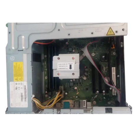 Fujitsu-E700-i3-desktop-kompjuter-otvoreno-kuciste Fujitsu-E700-i3-desktop-kompjuter-otvoreno-kuciste