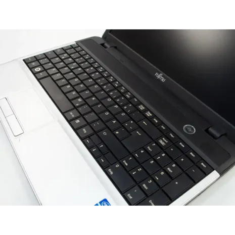 laptop-fujitsu--a531-i5-2430m-6 laptop fujitsu a531 i5 2430m tastatura