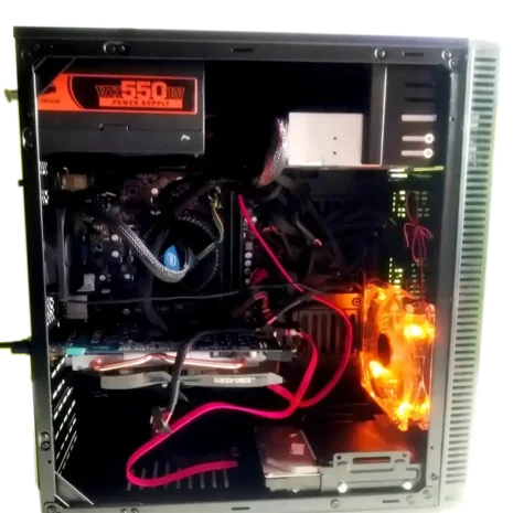 gamer-i5-2500-mracni-vitez-1 gamer i5 2500 mracni vitez unutra